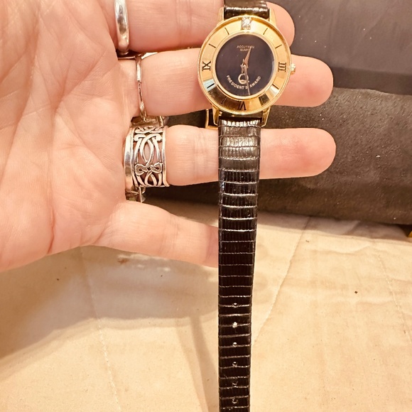 Bulova Accutron Quartz Watch President’s Award Diamond Accent Speidel Gen Lizard main image 7
